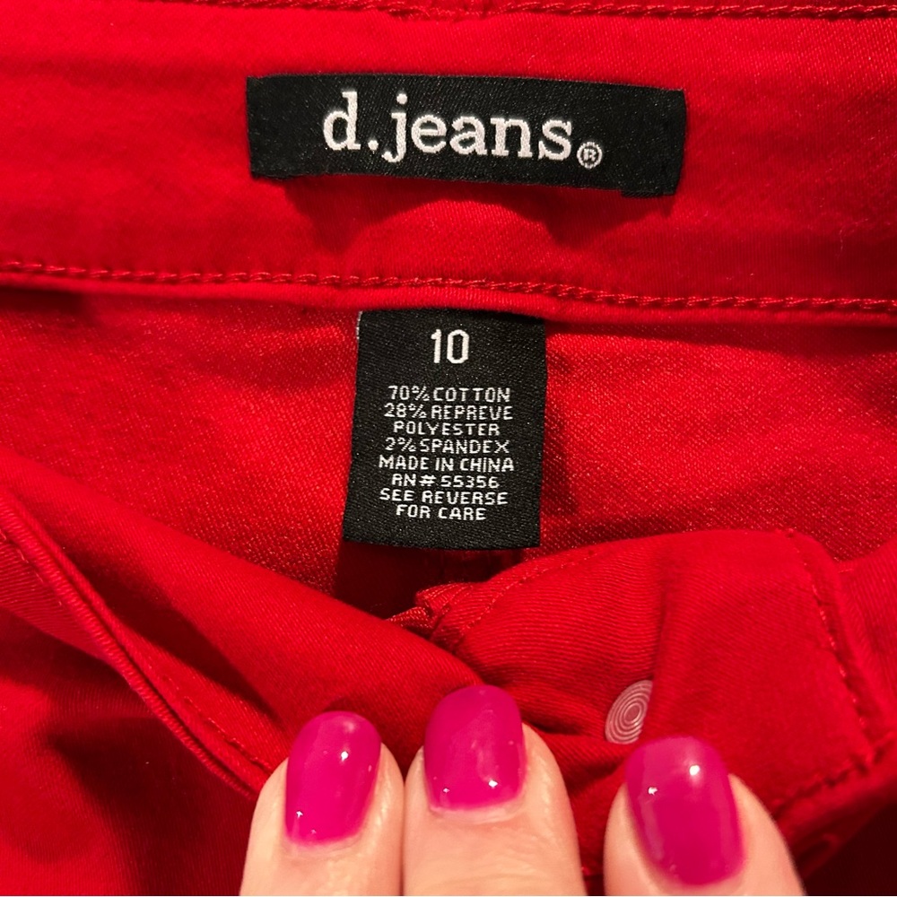 d. jeans Women's Vibrant Red Pants NWOT Size 10 - Picture 3 of 15
